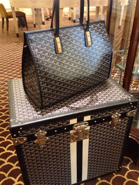 bergdorf goodman goyard price|maison goyard bergdorf goodman's.